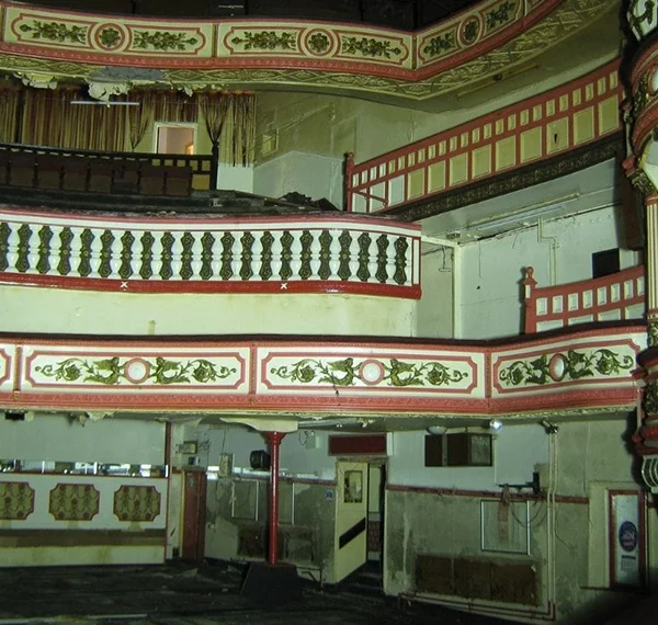 Episode 3 – Saving The Theatre